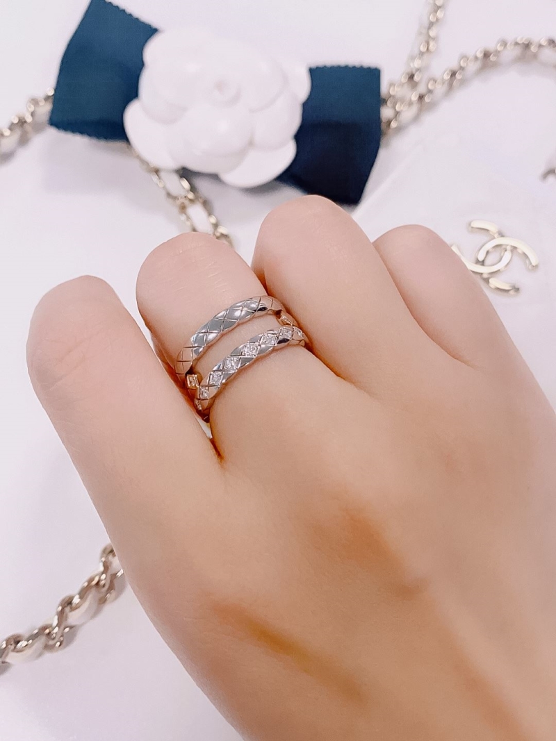 Ch**el rings
